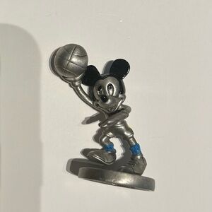 Disney Hudson Fine Pewter Basketball Mickey Mouse Figure